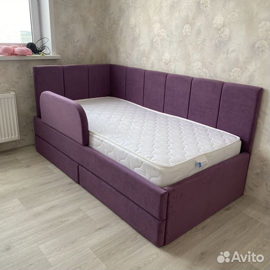 Детская подростковая кровать со спинками