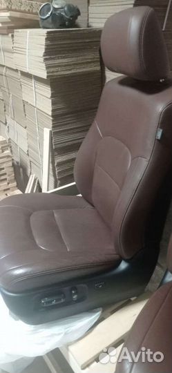 Кресла передние Land Cruiser 200