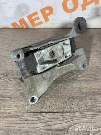 Кронштейн опоры двигателя Renault-Рено Scenic-Сце