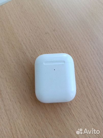 Беспроводные наушники apple airpods