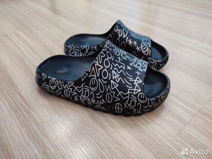 Шлепки женские