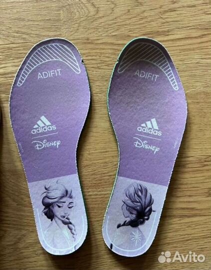 Кроссовки adidas