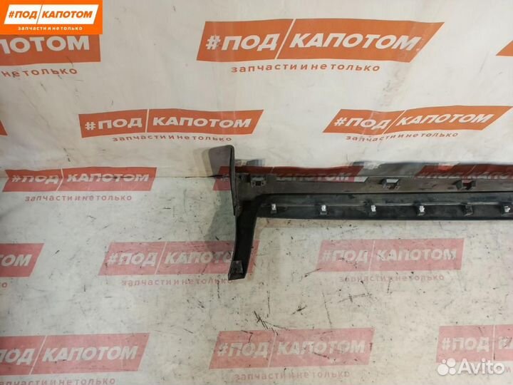 Накладка на порог правая Ford Kuga 2 2013 10154