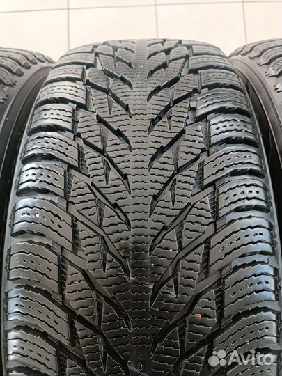 Nokian Tyres Hakkapeliitta R3 SUV 235/60 R18