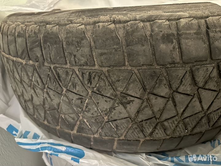 Bridgestone Blizzak Ice 235/55 R19