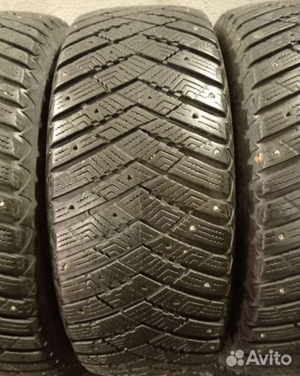 Goodyear UltraGrip Ice Arctic SUV 255/60 R18 99W
