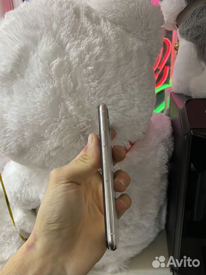 iPhone 11 Pro, 64 ГБ