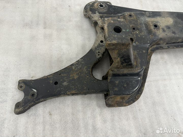 CHery Arrizo 2014 подрамник