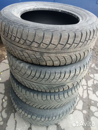 Gislaved Nord Frost 5 215/65 R16