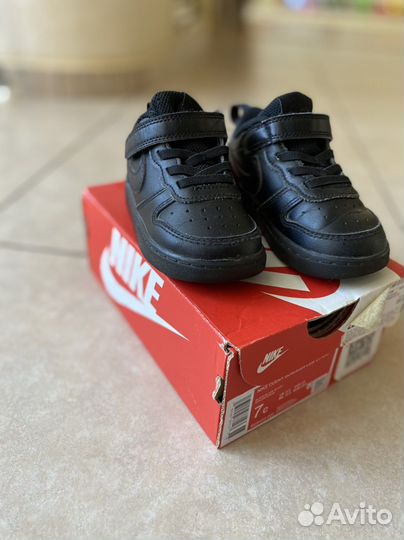Кроссовки детские nike