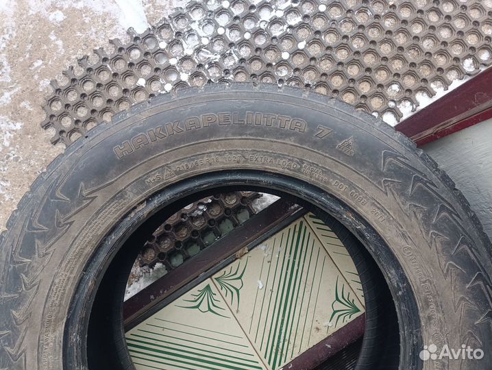 Nokian Tyres Hakkapeliitta 7 215/65 R16