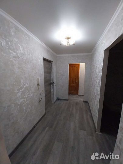 Поклейка обоев