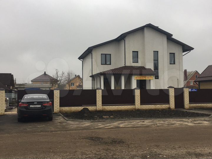 Коттедж 187 м² на участке 15 сот.