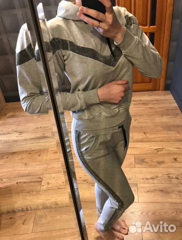 Спортивный костюм женский