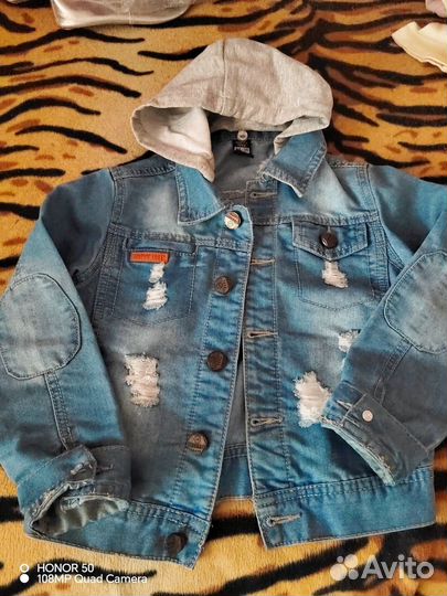 Джинсовая куртка