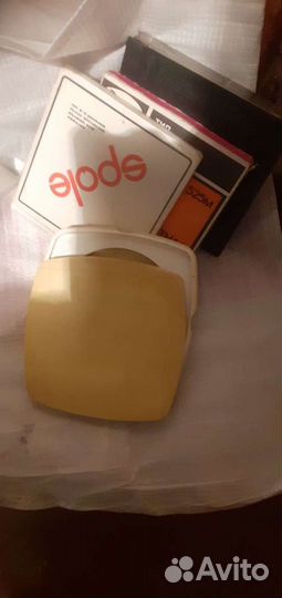 Боксы и катушки 300 и500 метров магнитофонов