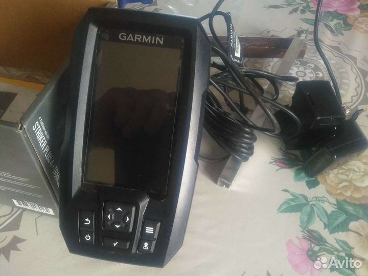 Эхолот garmin striker 4 +