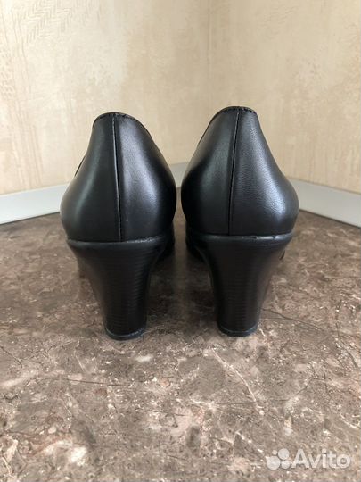 Туфли женские