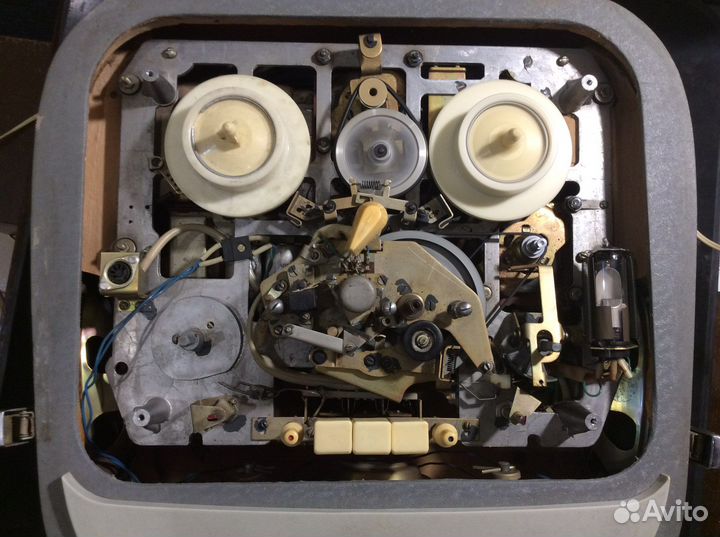 Катушечный магнитофон Комета 201 М на Запчасти