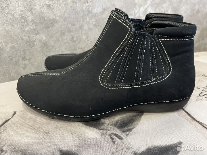 Ботинки женские