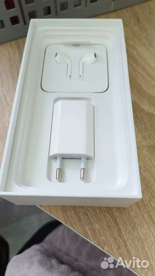 Телефон iPhone 7 plus