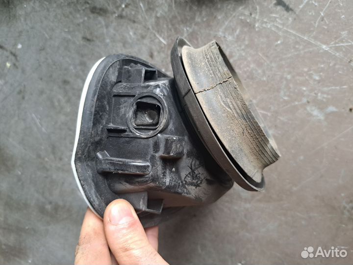 Лючок бензобака Ford Mondeo