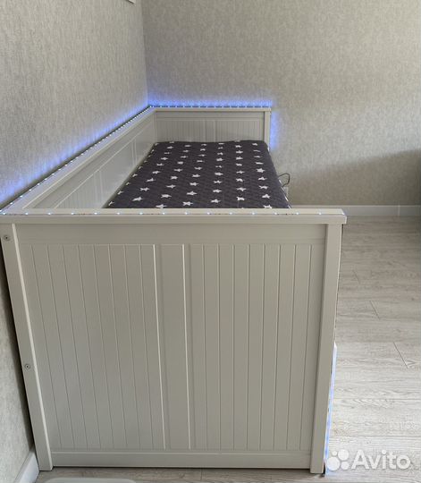 Кровать кушетка IKEA