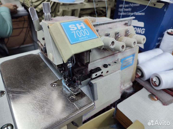 Швейная машинка оверлок бу