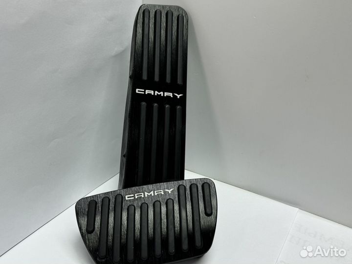 Накладки на педали Camry XV70 черная