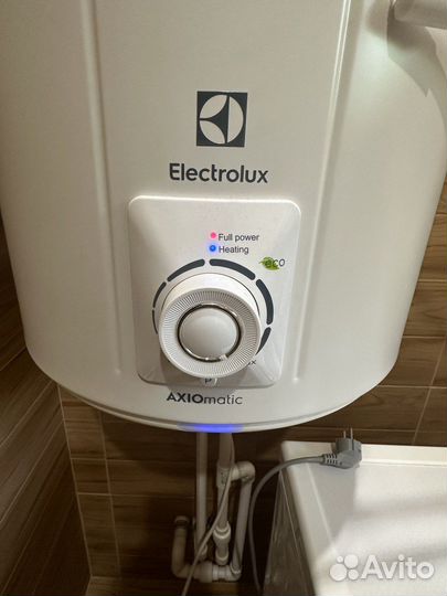 Водонагреватель Electrolux EWH 150 axiomatic