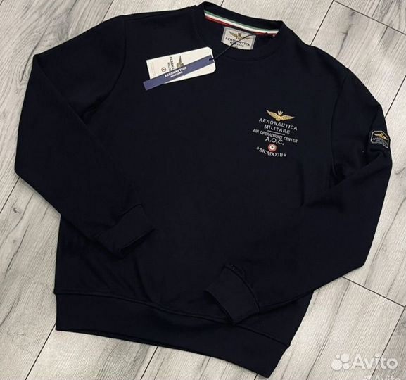 Джинсы Aeronautica,свитшот (Новые