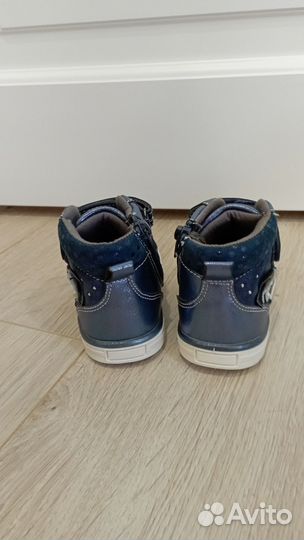 Ботинки демисезонные для девочки 23 размер