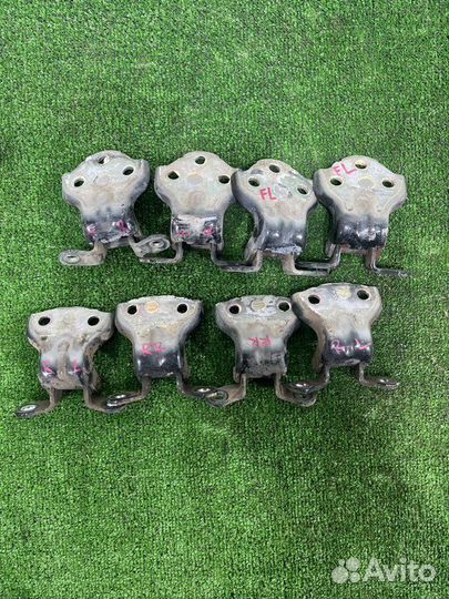 Петля двери Daewoo Gentra седан 1.5 2014