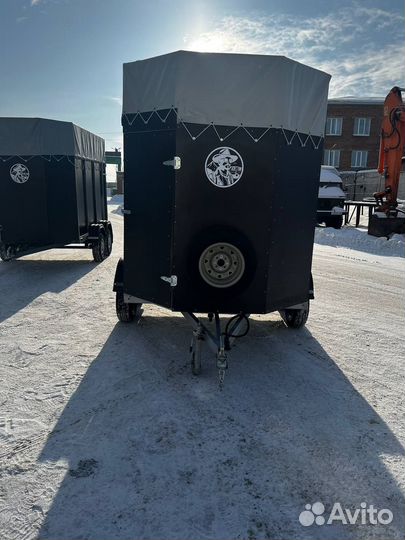 Прицеп коневозка