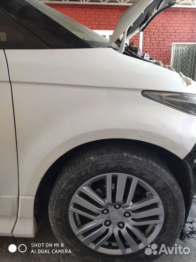 Крыло переднее Honda Elysion