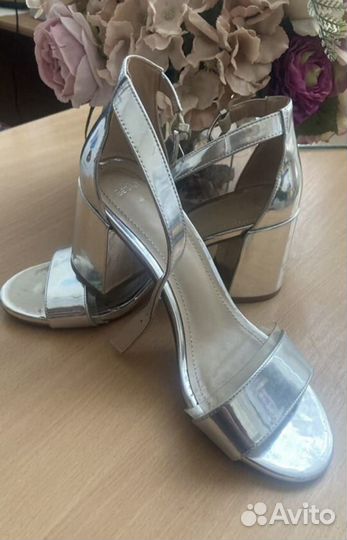 Босоножки для девочки