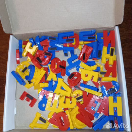 Магнитная азбука, игрушка из пластмассы