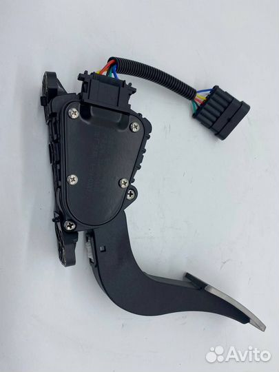 Педаль акселератора в сборе электронный Донг Фэнг