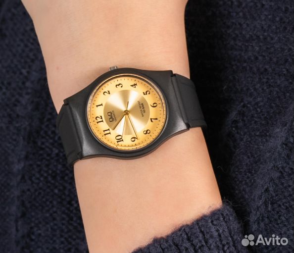 Часы наручные женские Q&Q VP34-011