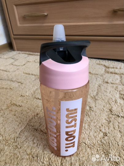 Бутылка Nike