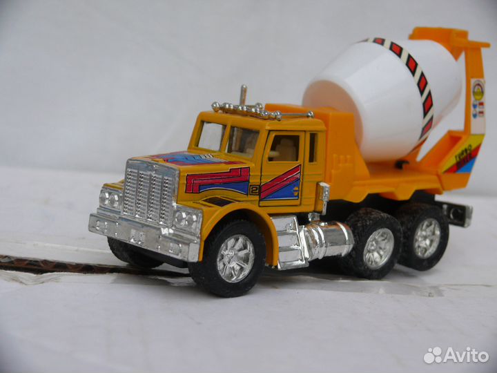 Машины игрушечные