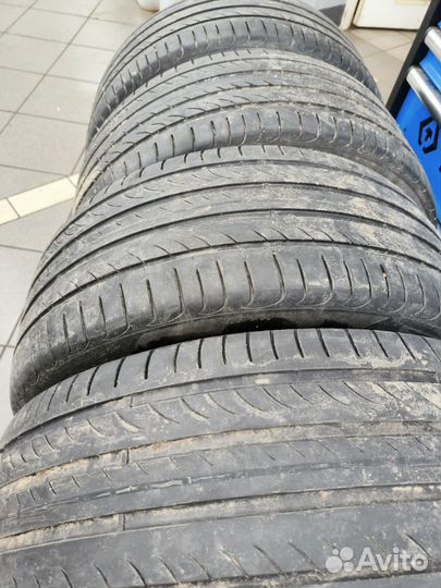 Pirelli Powergy 245/45 R18