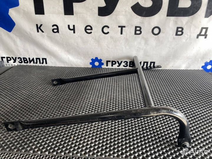 Кронштейн спойлера Volvo FH4 82423895