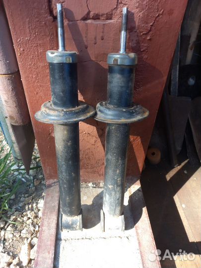 Задние амортизаторы ваз 2109