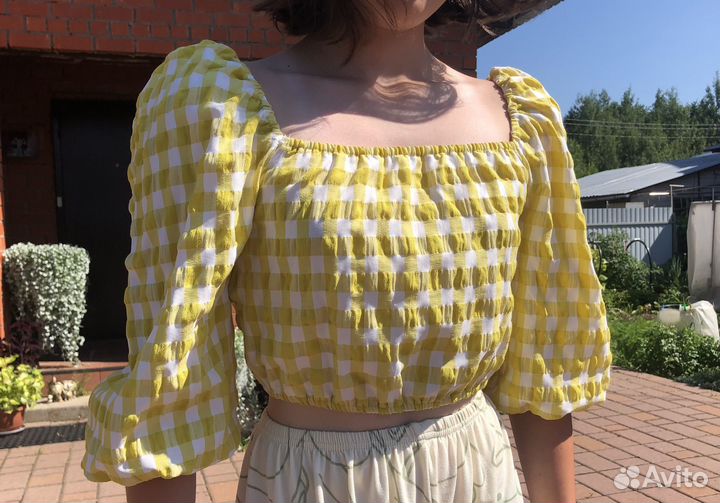 Топ с рукавами