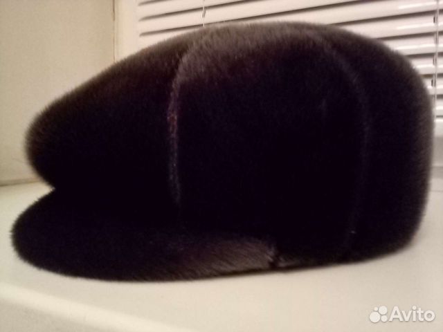 Меховая мужская шапка
