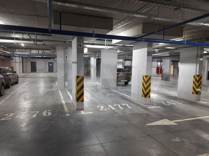 Машиноместо, 14 м²