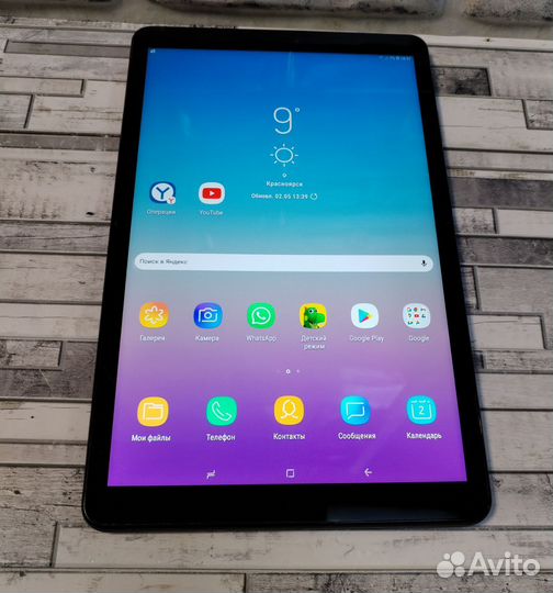 Планшет Samsung SM-T595