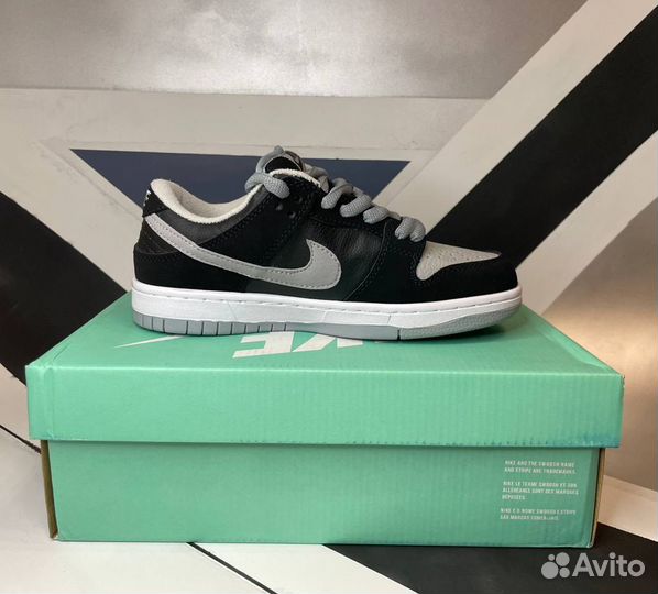 Кроссовки Nike SB Dunk Low