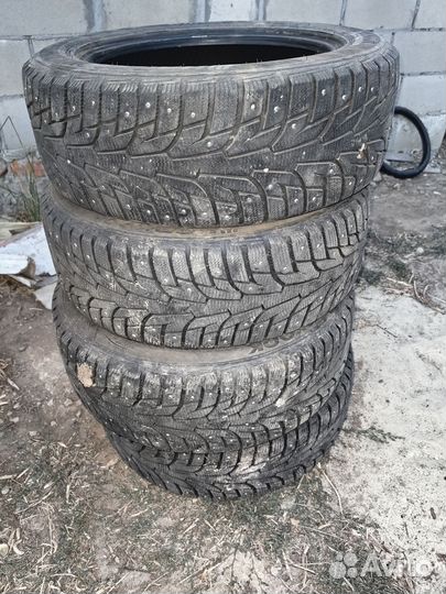 Hankook Winter I'Pike 205/55 R16 92T